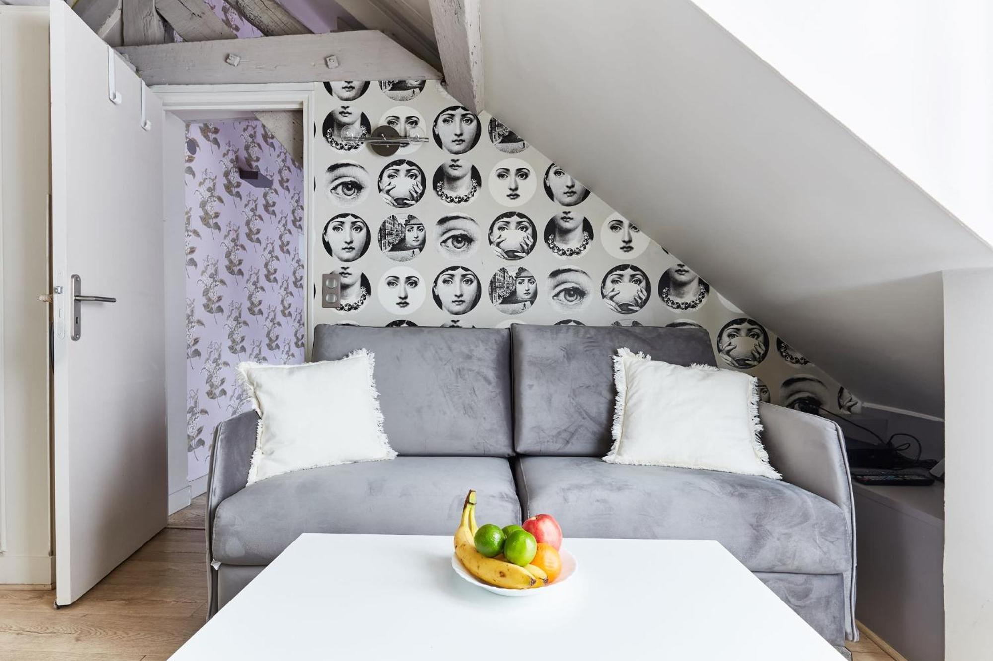 Place Des Vosges - 1Br With Balcony - Cityapartmentstay Париж Екстер'єр фото