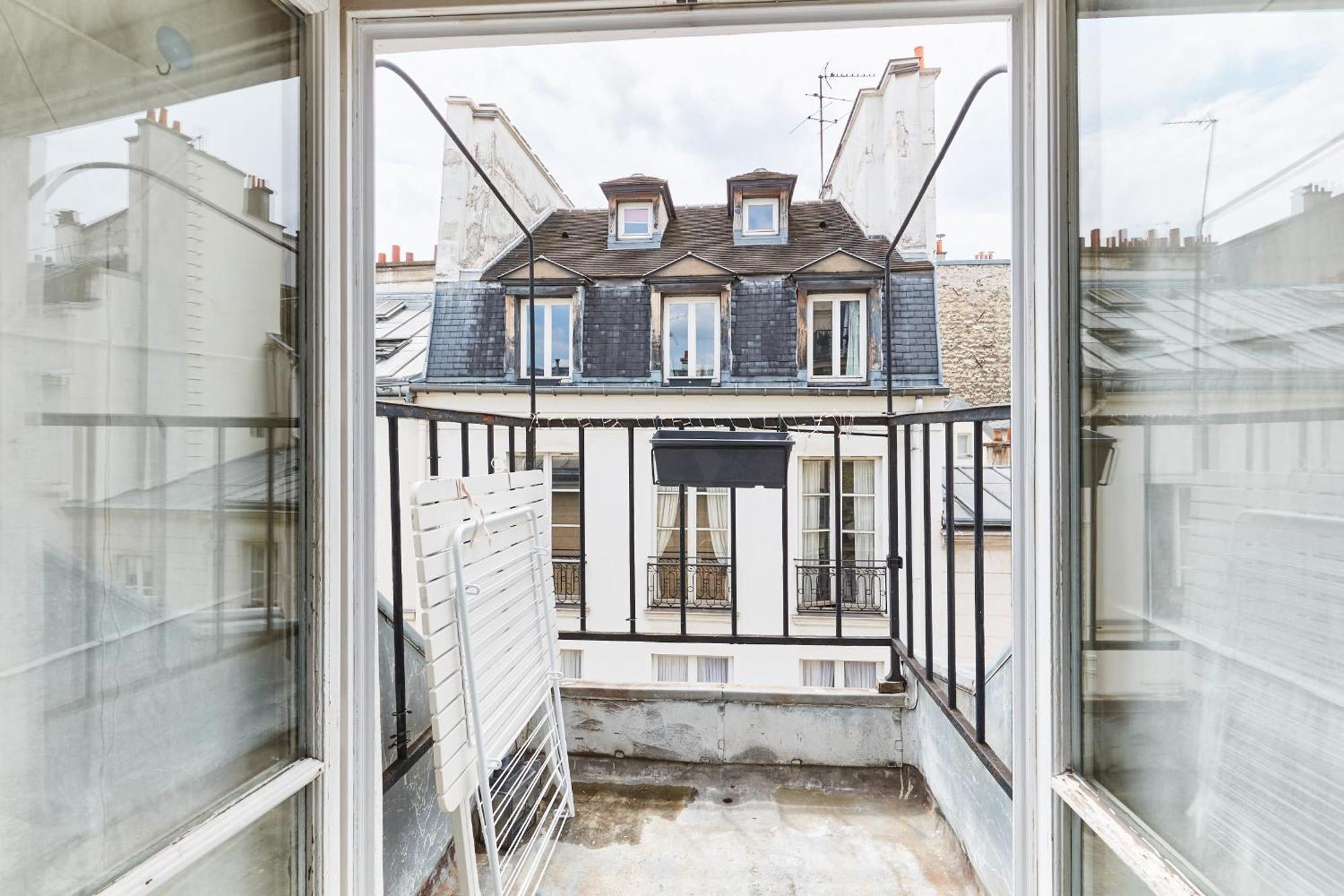 Place Des Vosges - 1Br With Balcony - Cityapartmentstay Париж Екстер'єр фото